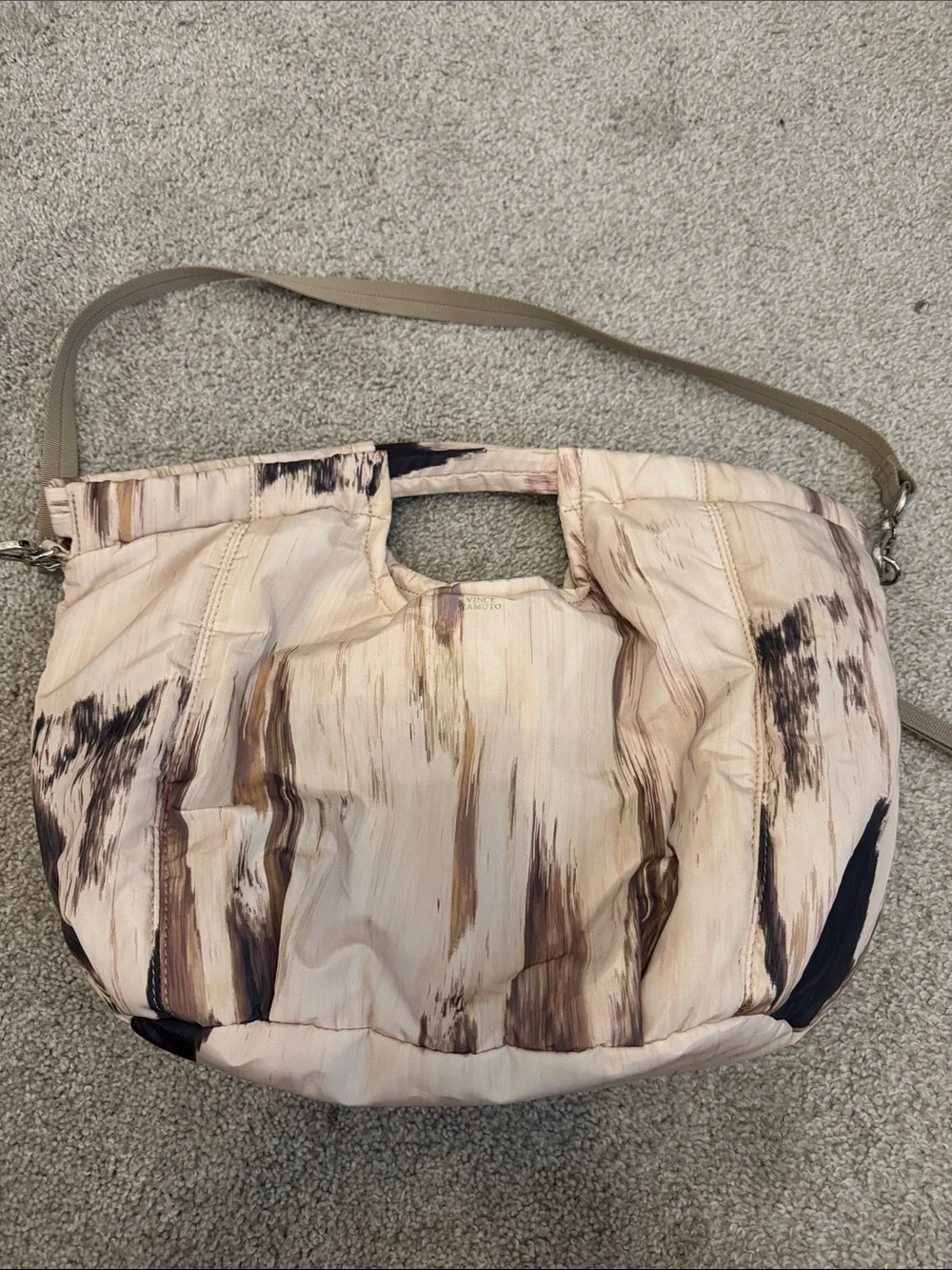 VINCE CAMUTO HARLO WASHABLE TOTE BAG